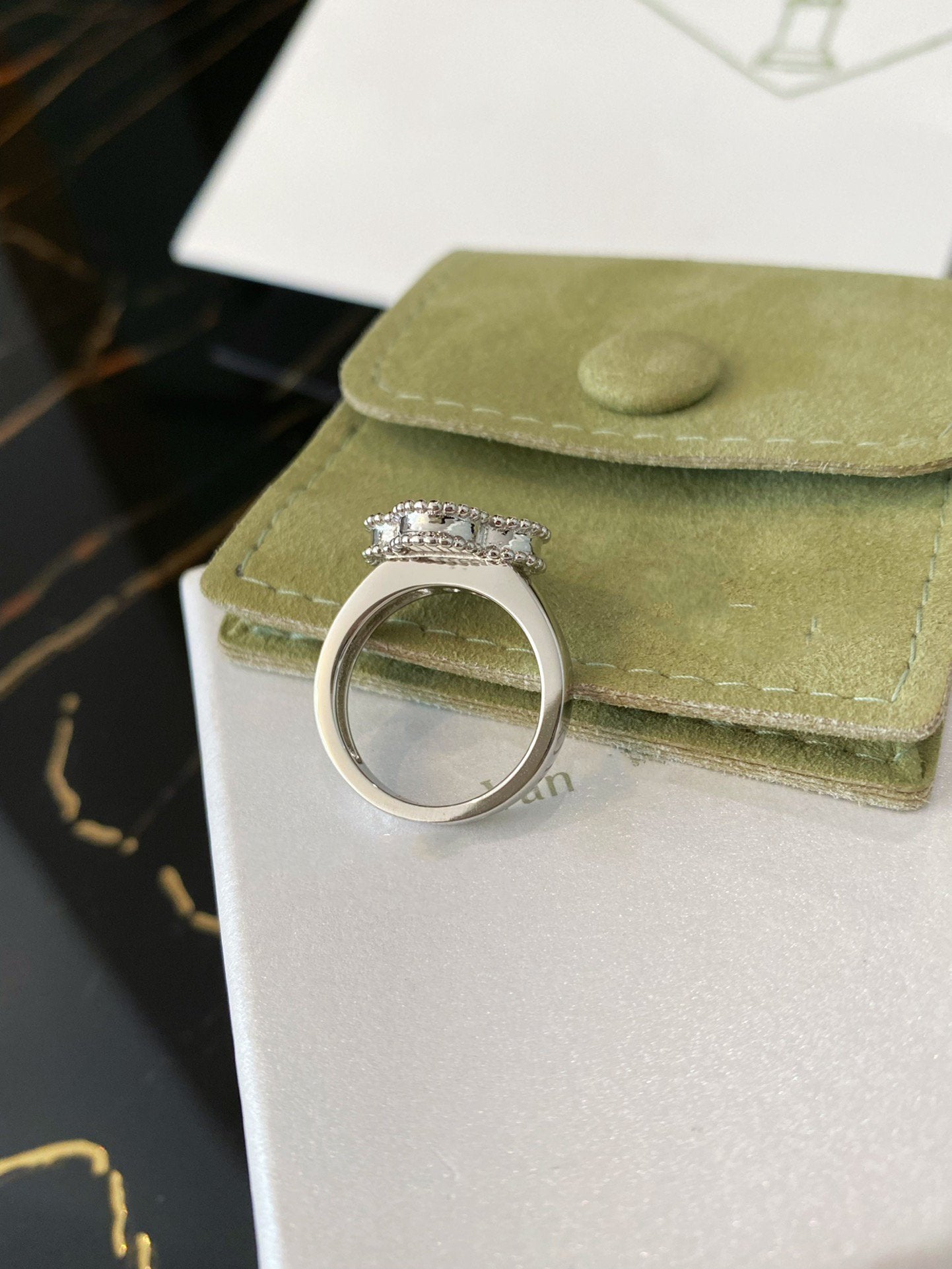 BAGUE TRÈFLE | ARGENT